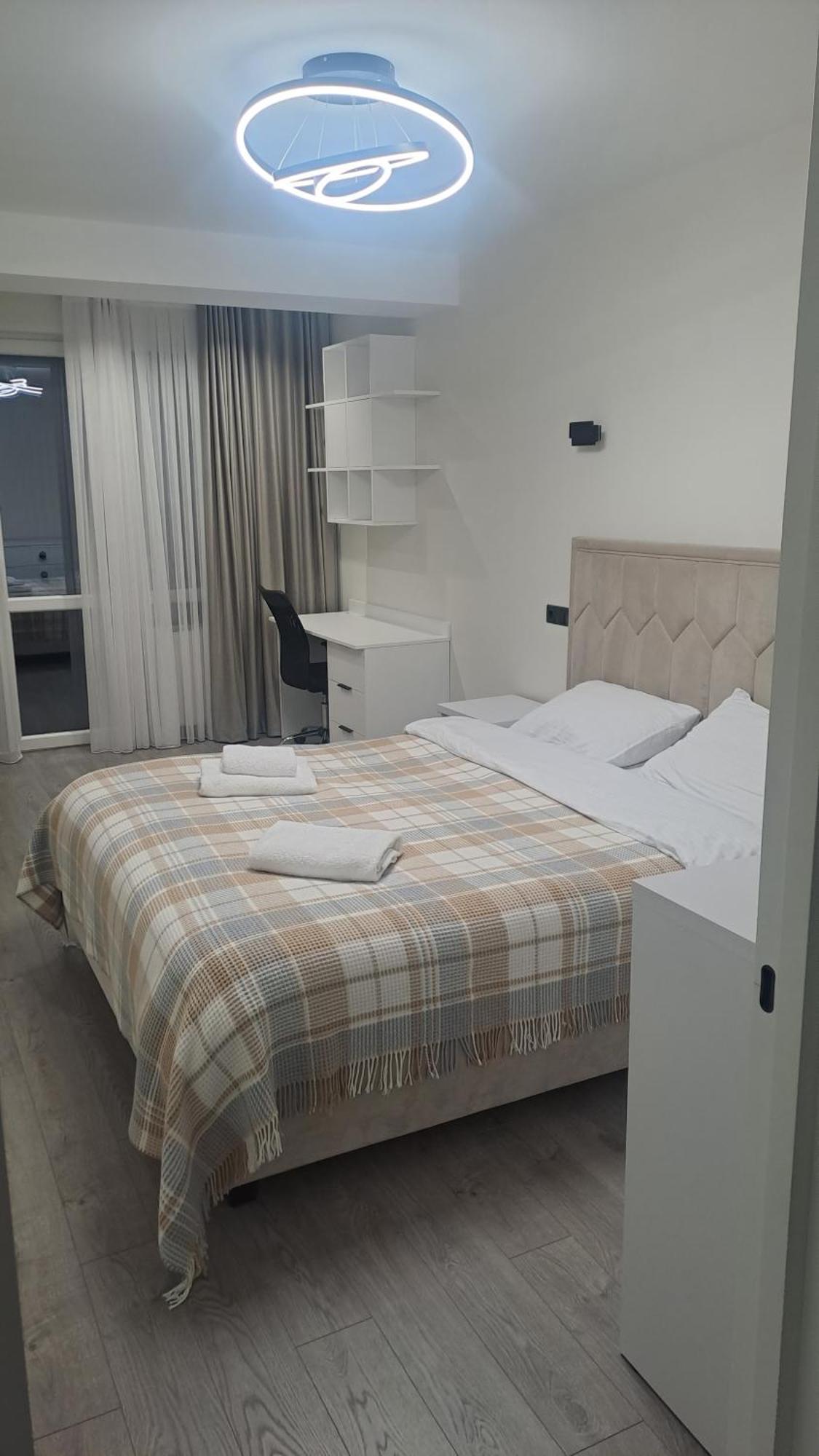 Аэропорт Апартаменты 24&24 Chişinău Exterior foto
